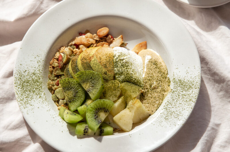 Matcha Macadamia Granola ⁣