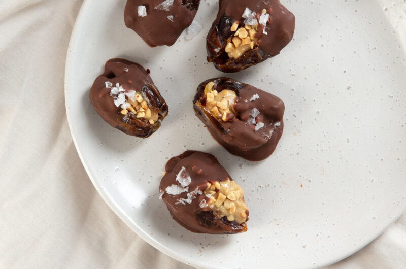 Chocolate Hazelnut Dates⁣