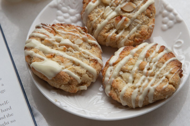 White Chocolate Macadamia Cookies