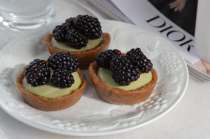 Matcha Caramel Raw Cheesecake⁣