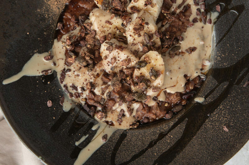 Chocolate Tahini Porridge⁣