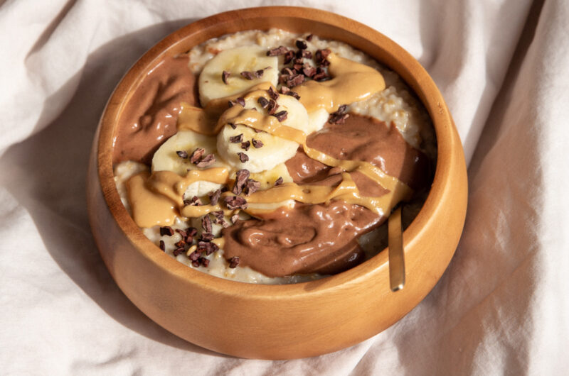 PB & Chocolate Nice Cream Porridge⁣